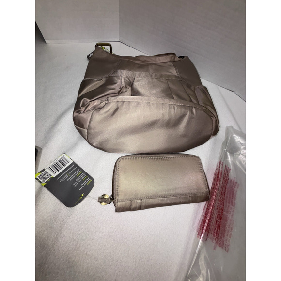 Travelon Anti-theft RFID Crossbody Bag W Matching Wallet & Security Wallet NEW - Picture 6 of 12